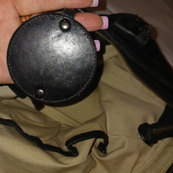 Tory Burch black leather tote. - Picture 9 of 13